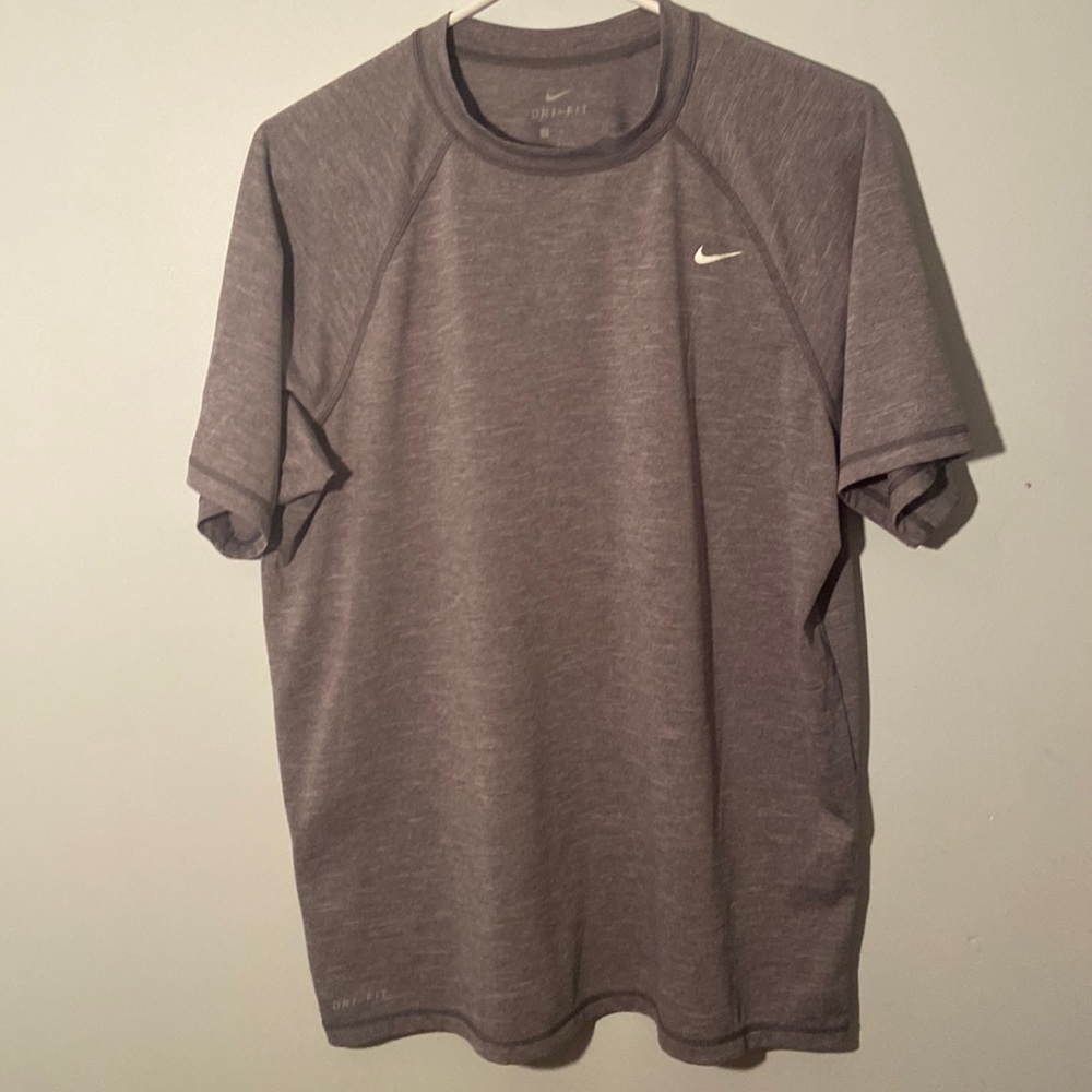 Nike mens gray T-shirt size L